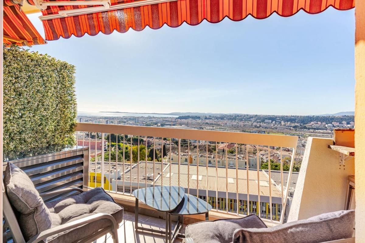 Vue Et Montagne Panoramique Apartment Nizza